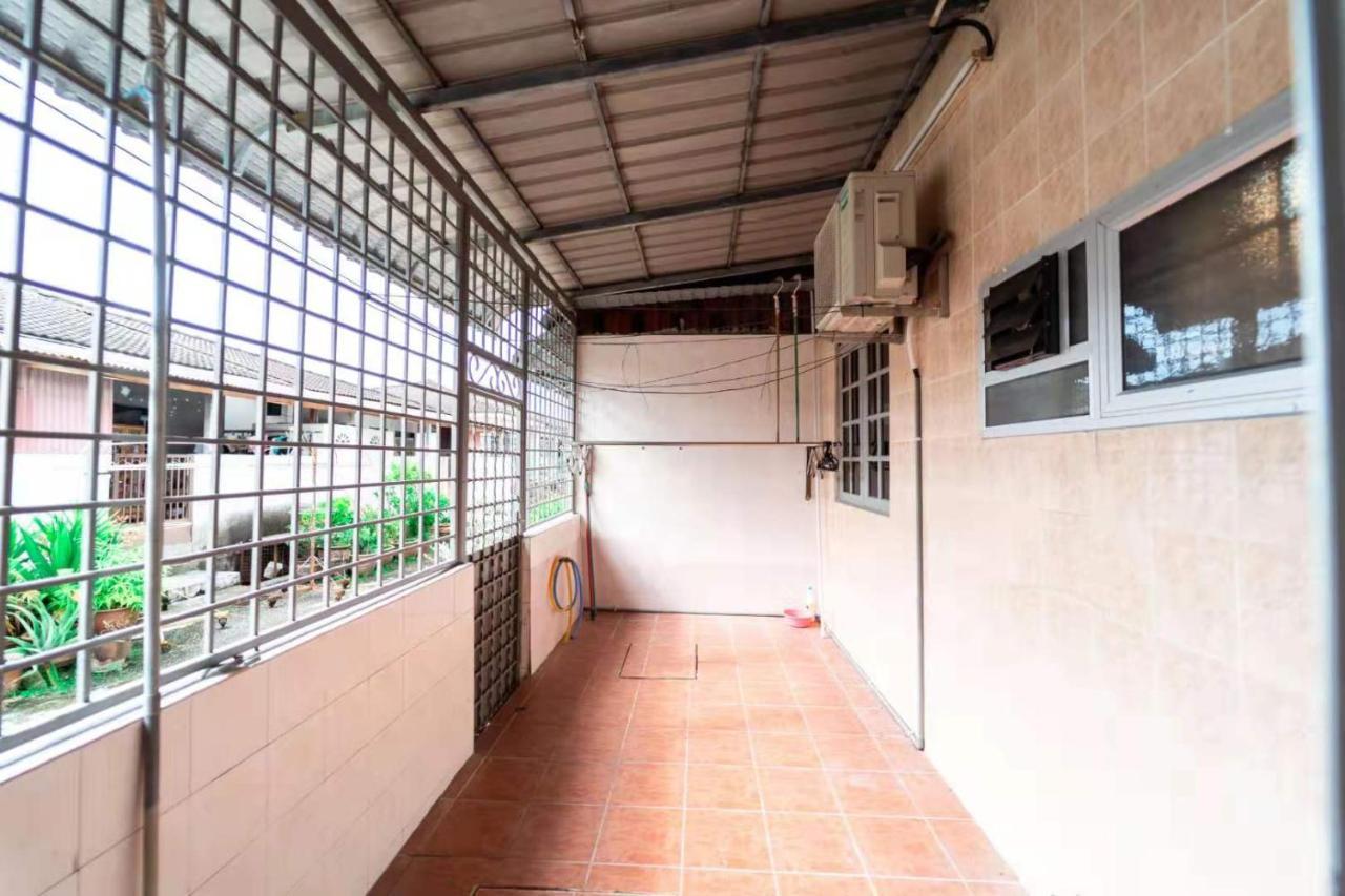 Star Light Homestay Sitiawan Dış mekan fotoğraf